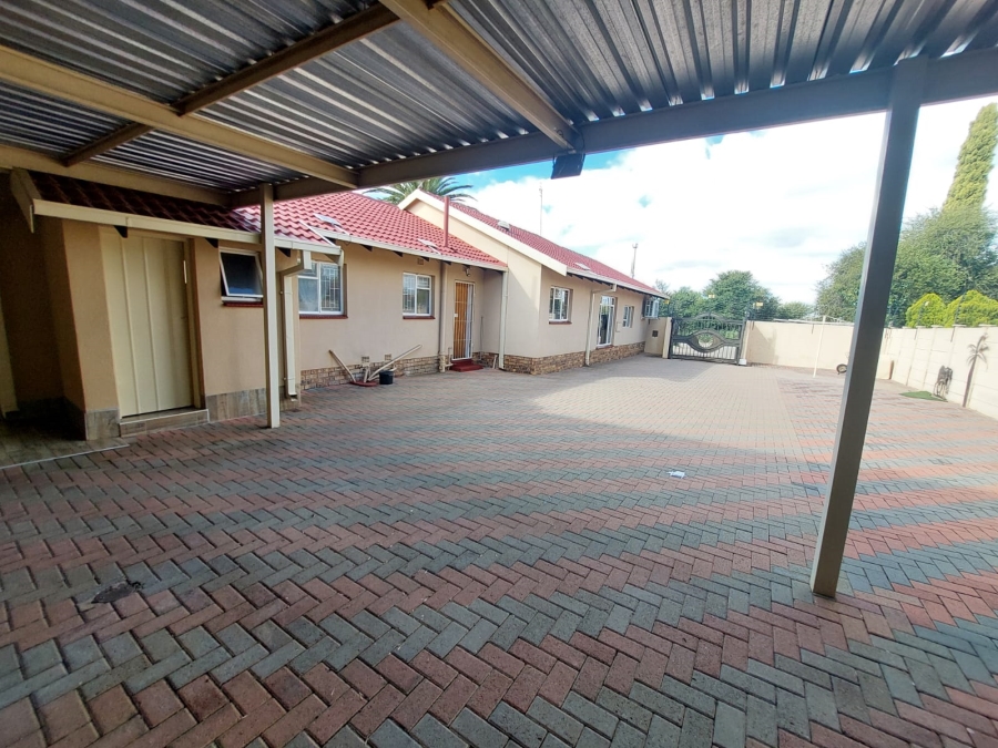 3 Bedroom Property for Sale in Meiringspark North West